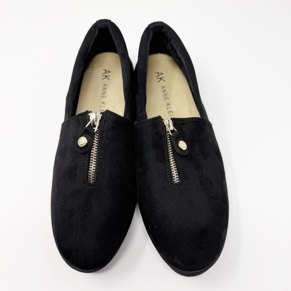 Anne Klein Jada Black Faux Suede Zipper Accent Detail Slip-On Shoes Size 10 - Picture 11 of 13